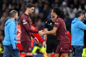 跟队：斯通斯将离开曼城；除非阿克愿当第5中卫否则他也离队