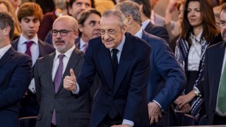 半岛体育官方网站-TA：老佛爷做事雷厉风行，皇马员工刷手机新闻才得知阿隆索下课