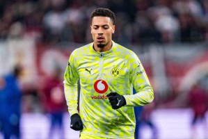 半岛体育APP-记者：恩梅查即将与多特续约至2030年，成为队内收入最高球员之一