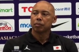 半岛体育-日本女篮主帅：前面两场热身赛帮了大忙 田中心会越来越好的